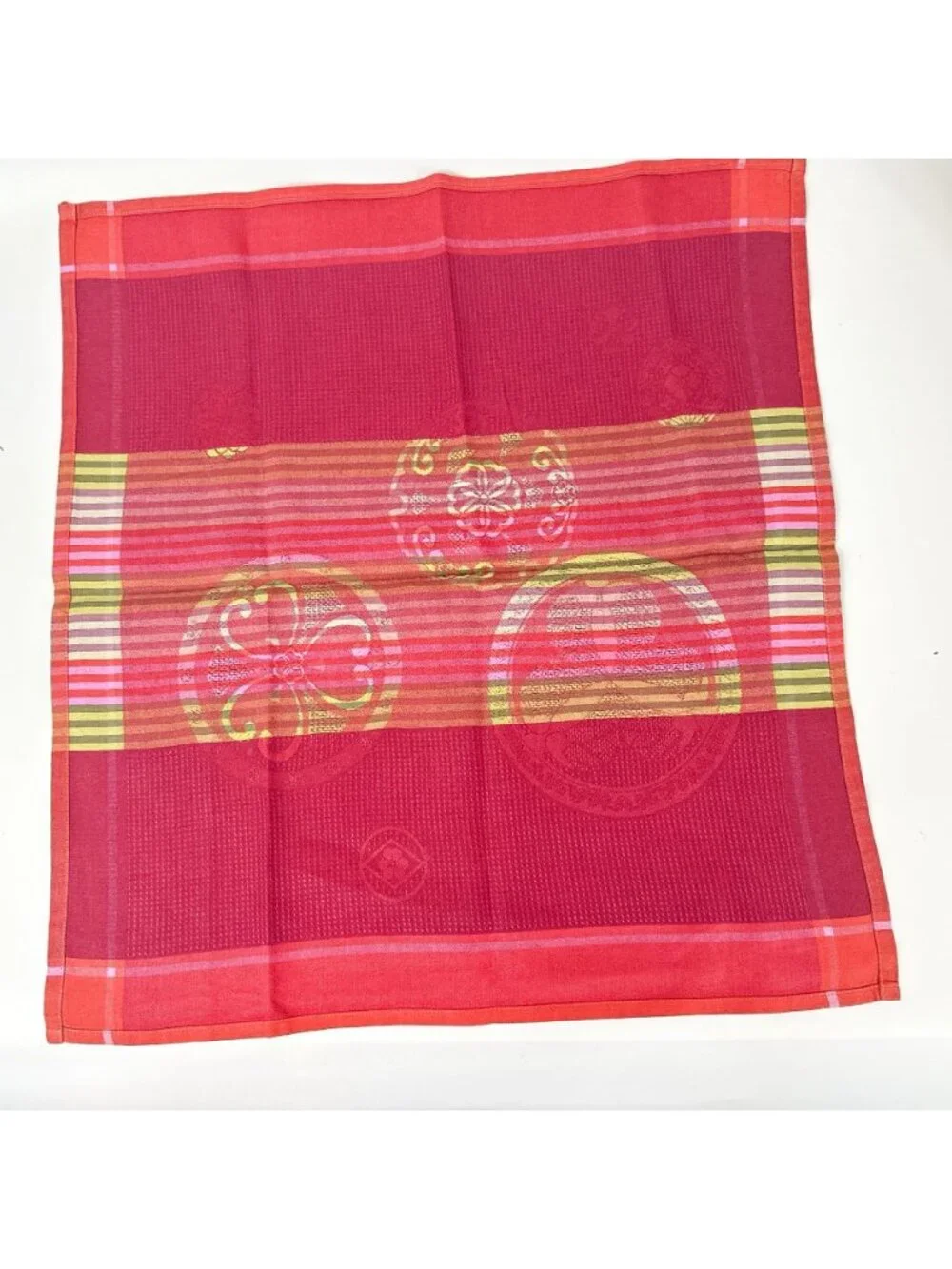 Le Jacquard Francais Red Burgundy Green Circles Asian Square Napkin 21x21
